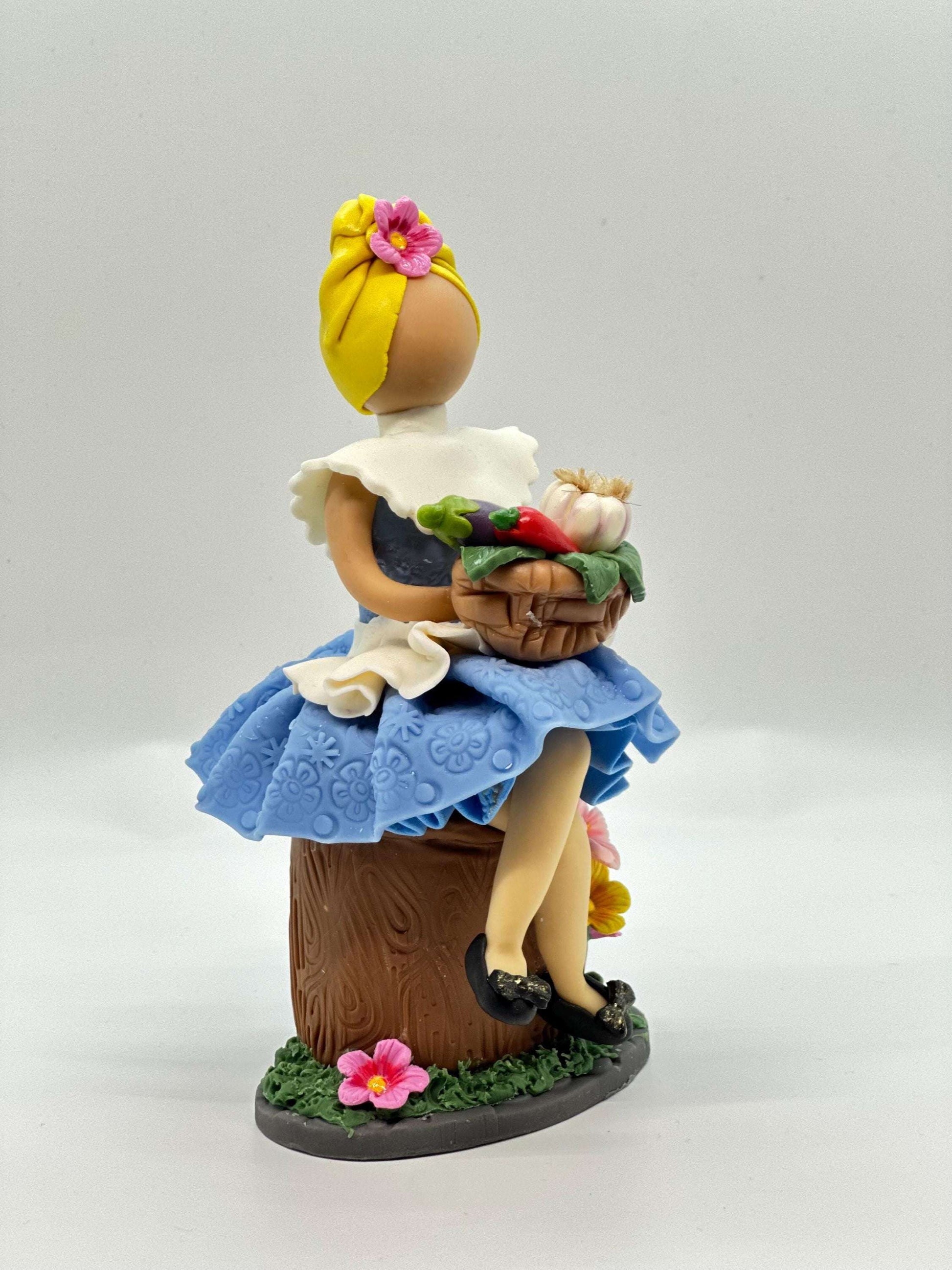 Dominican Souvenir Faceless Doll - Muñeca sin rostro Dominicana