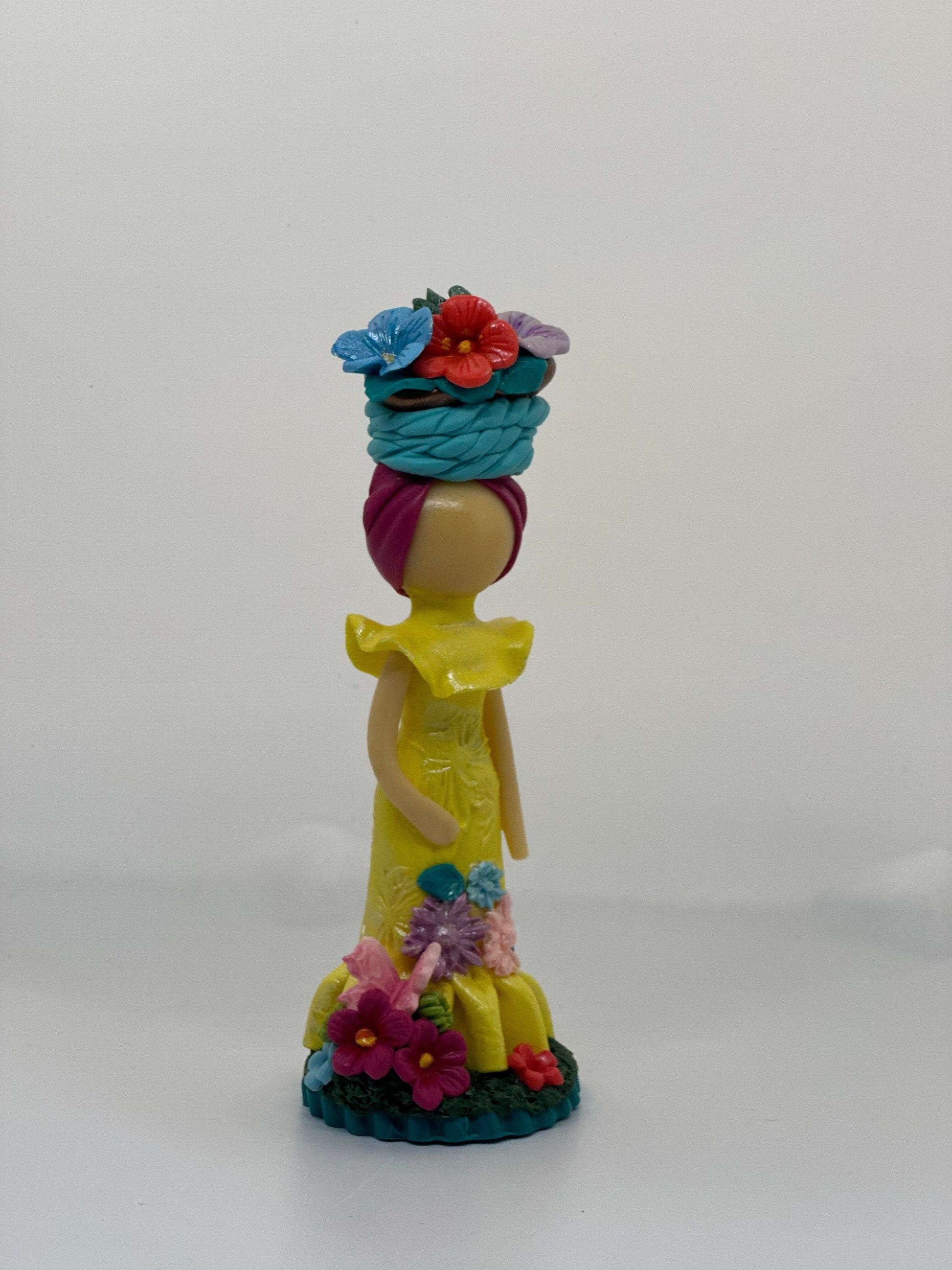 Dominican Souvenir Faceless Doll - Muñeca sin rostro Dominicana