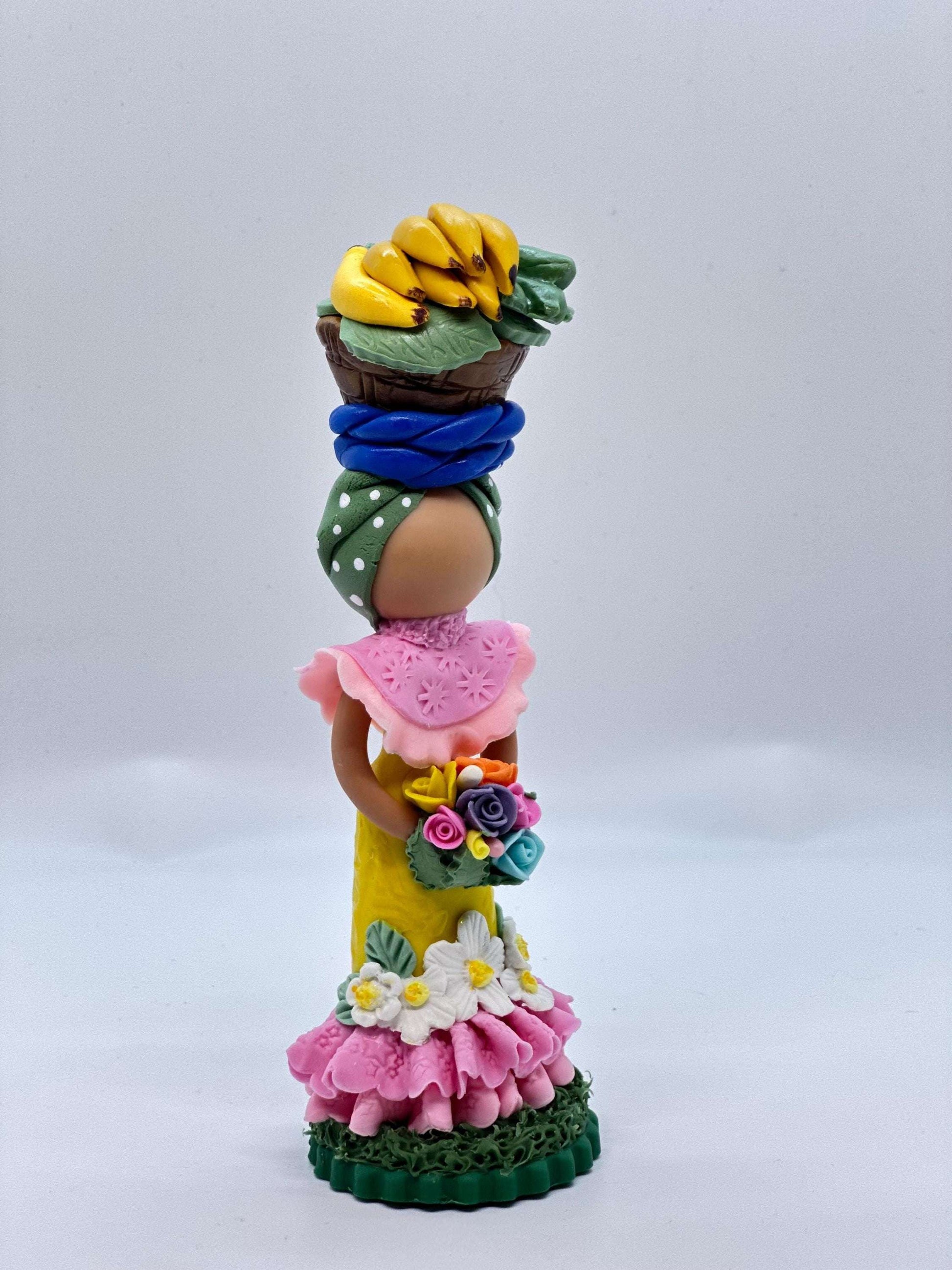 Dominican Souvenir Faceless Doll - Muñeca sin rostro Dominicana